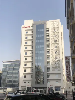 Hampton by Hilton Dubai Al Barsha Exterior Photos