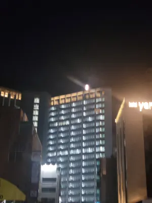 HY Realty Hotel Exterior Photos