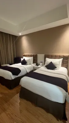 Platinum Hotel & Convention Hall Balikpapan Kamar Photos