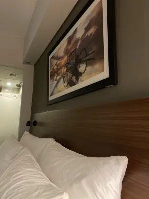 J4 Hotels Legian Kamar Photos