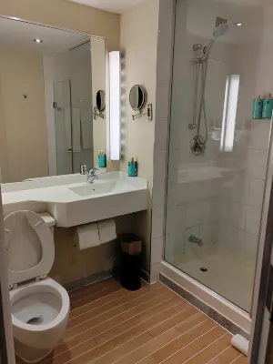 Novotel Toronto North York Rooms Photos
