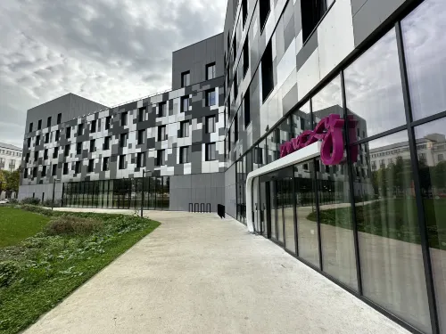Moxy Paris Val d'Europe Extérieur Photos