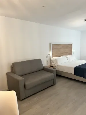 Eurostars Puerto de Ibiza Phòng Photos