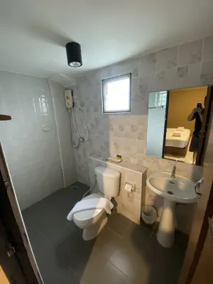 B2 Santitham (Wat Jed Yod) Boutique & Budget Hotel Kamar Photos