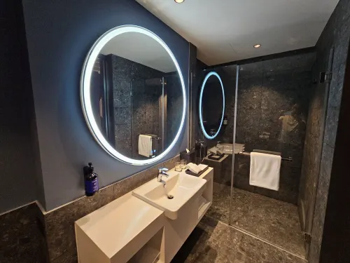 Travelodge Nimman Kamar Photos