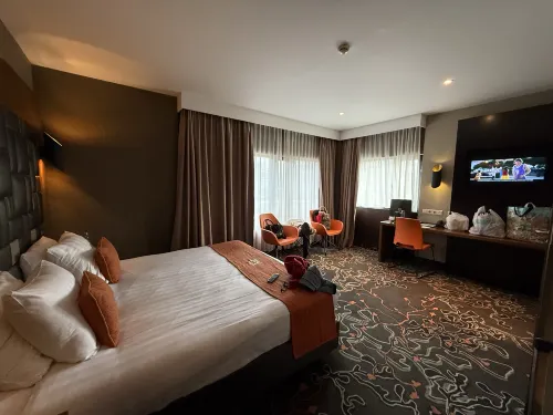 XO Hotels Park West Zimmer Photos