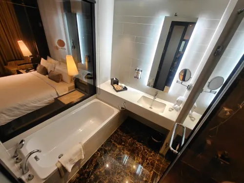 Mövenpick Hotel Sukhumvit 15 Bangkok Kamar Photos