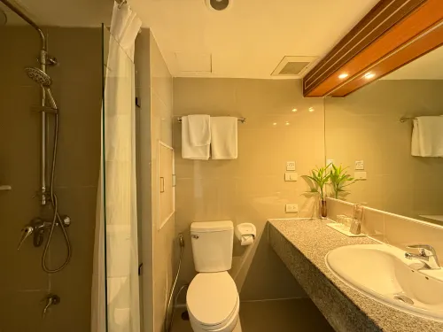 Evergreen Place Siam by UHG Rooms Photos