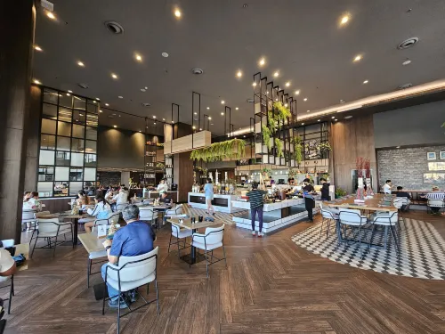 Avani Sukhumvit Bangkok Hotel Dining Photos