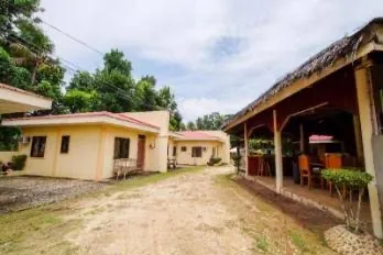 Replica Manor Photos