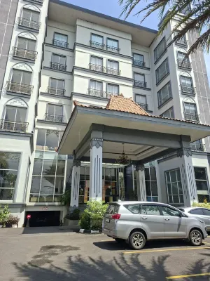 Grand Serela Yogyakarta Eksterior Photos