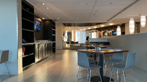 DoubleTree by Hilton Edmonton Downtown Photos