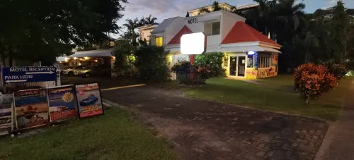 Port Douglas Motel Near Hotel Photos