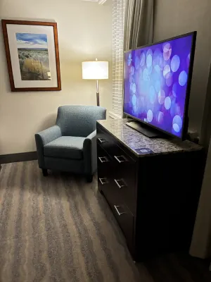 DoubleTree by Hilton Portland, or Rooms Photos