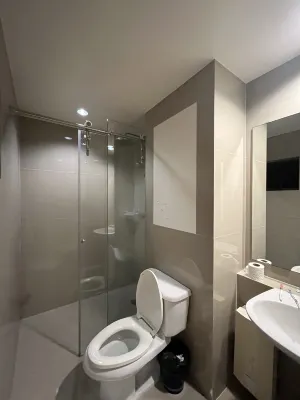 The Victory Residences Bangkok Zimmer Photos