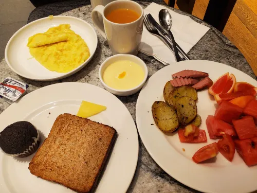 Aerotel Muscat - Airport Transit Hotel Питание Photos