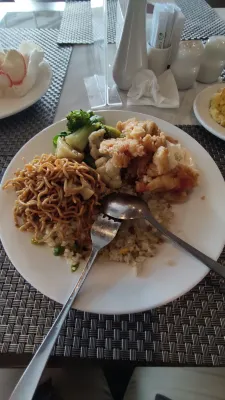 Azana Style Hotel Madura Makanan Photos
