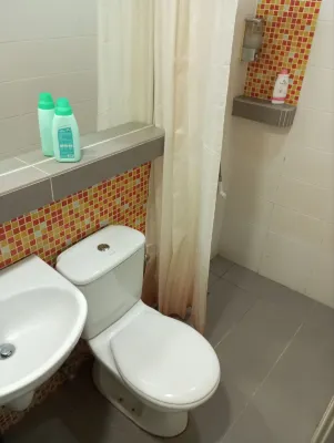 YY48 Hotel 2 Mins Walk from Masjid Jamek LRT Station Rooms Photos