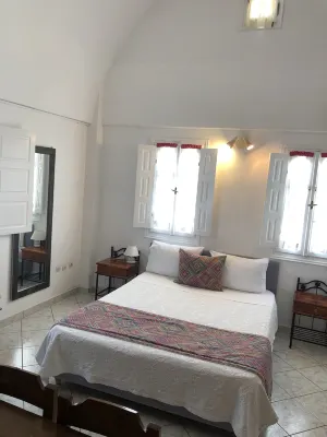 Abelonas Retreat Rooms Photos