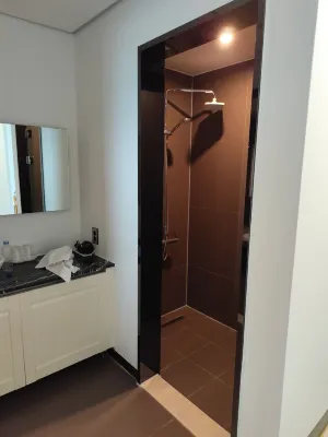 Homers Hotel Rooms Photos
