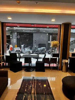 41 Suite Bangkok Photos