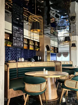 Hampton by Hilton Hubin South Road Photos