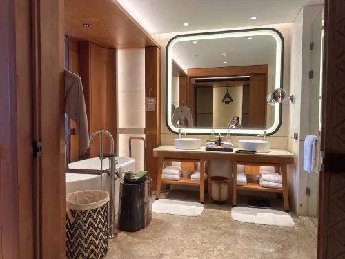 TA’AKTANA, a Luxury Collection Resort & Spa, Labuan Bajo Kamar Photos