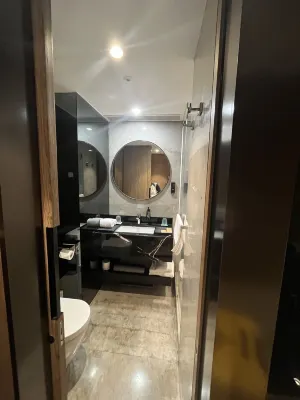 The OTTO Hotel Rooms Photos
