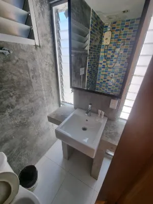 Madam House Patong Kamar Photos
