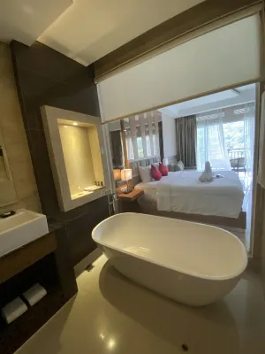 Le Eminence Hotel Convention & Resort Ciloto - Puncak Kamar Photos