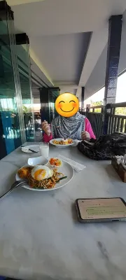 술리스 비치 호텔 & 스파 식사 Photos