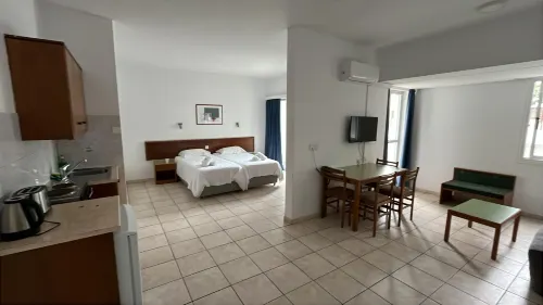 Sun Hall Beach Hotel Apartments Zimmer Photos