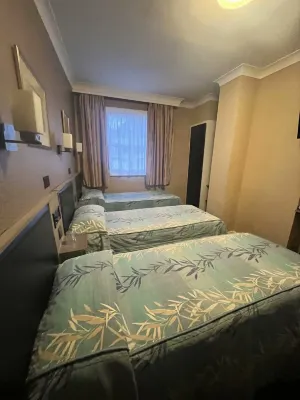 Mitre House Hotel Rooms Photos