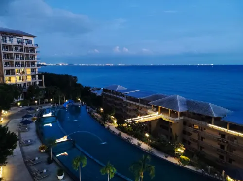 Royal Phala Cliff Beach Resort Рядом с отелем Photos