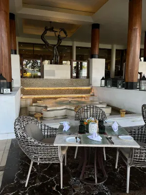 Samabe Bali Suites & Villas Dining Photos