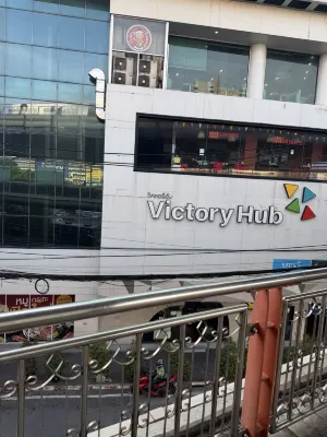 Vix Bangkok @ Victory Monument À proximité de l'hôtel Photos