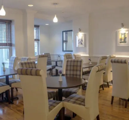 Four Points flex by Sheraton Brighton Restauration Photos