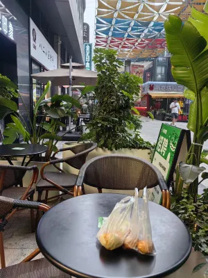 East Sacred Hotel-Very near Beijing Tiananmen Square，the Forbidden City，Wangfujing Subway Station Photos