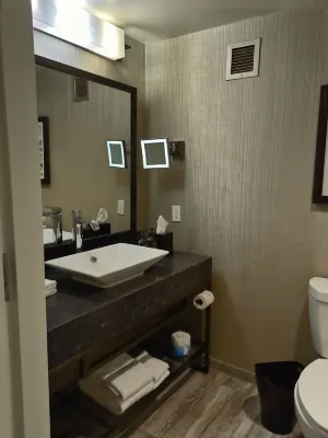 Sheraton Gateway Los Angeles Hotel Rooms Photos