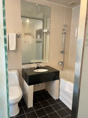 The Riverside Hotel Rooms Photos