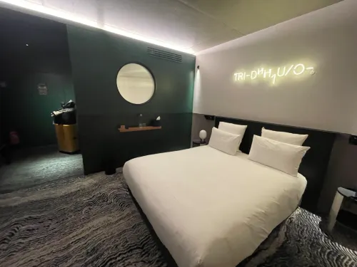 Tribe Paris Clichy Chambres Photos