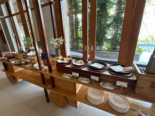 Le Méridien Phuket Mai Khao Beach Resort (Marriott International) Питание Photos