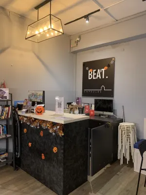 Beat. Capsule Hostel @ Boat Quay Photos