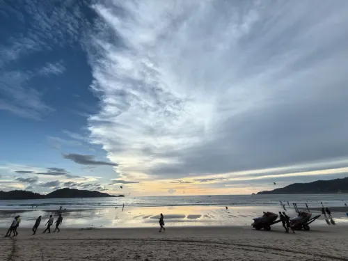 Impiana Beach Resort Patong, Phuket In der Nähe des Hotels Photos