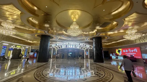 Nanfang Hotel (Zhonglou Subway Station Branch, Huimin Street, Xi'an) Xung quanh Photos