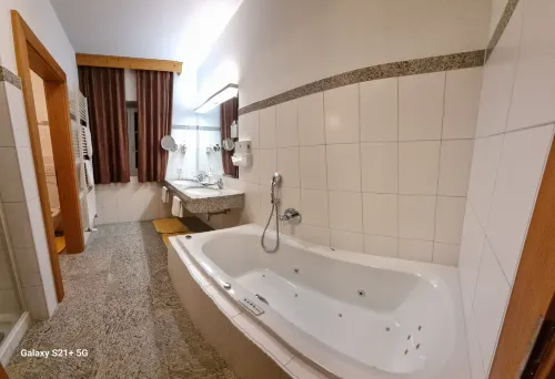 Hotel Stadler am Attersee Rooms Photos
