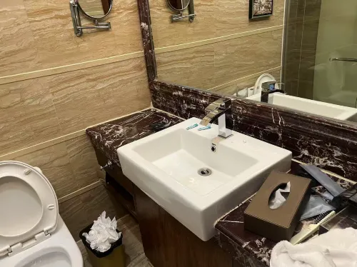 Dongfu Hotel (Guangzhou Huadu Plaza Cultural Tourism City) Kamar Photos