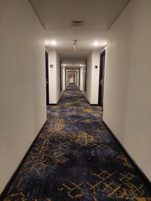 CLARO HOTEL MAKASSAR Area Publik Photos
