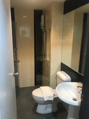 Top High Airport Link Hotel, Bangkok Rooms Photos