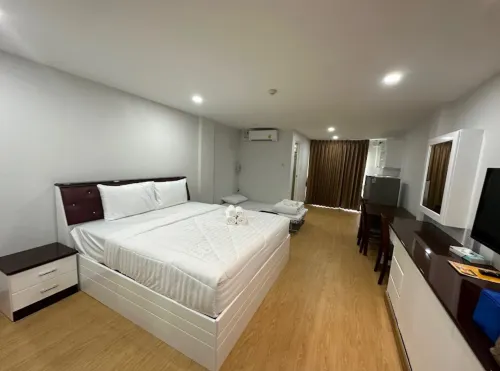 P.T. Grand Hotel Huoneet Photos